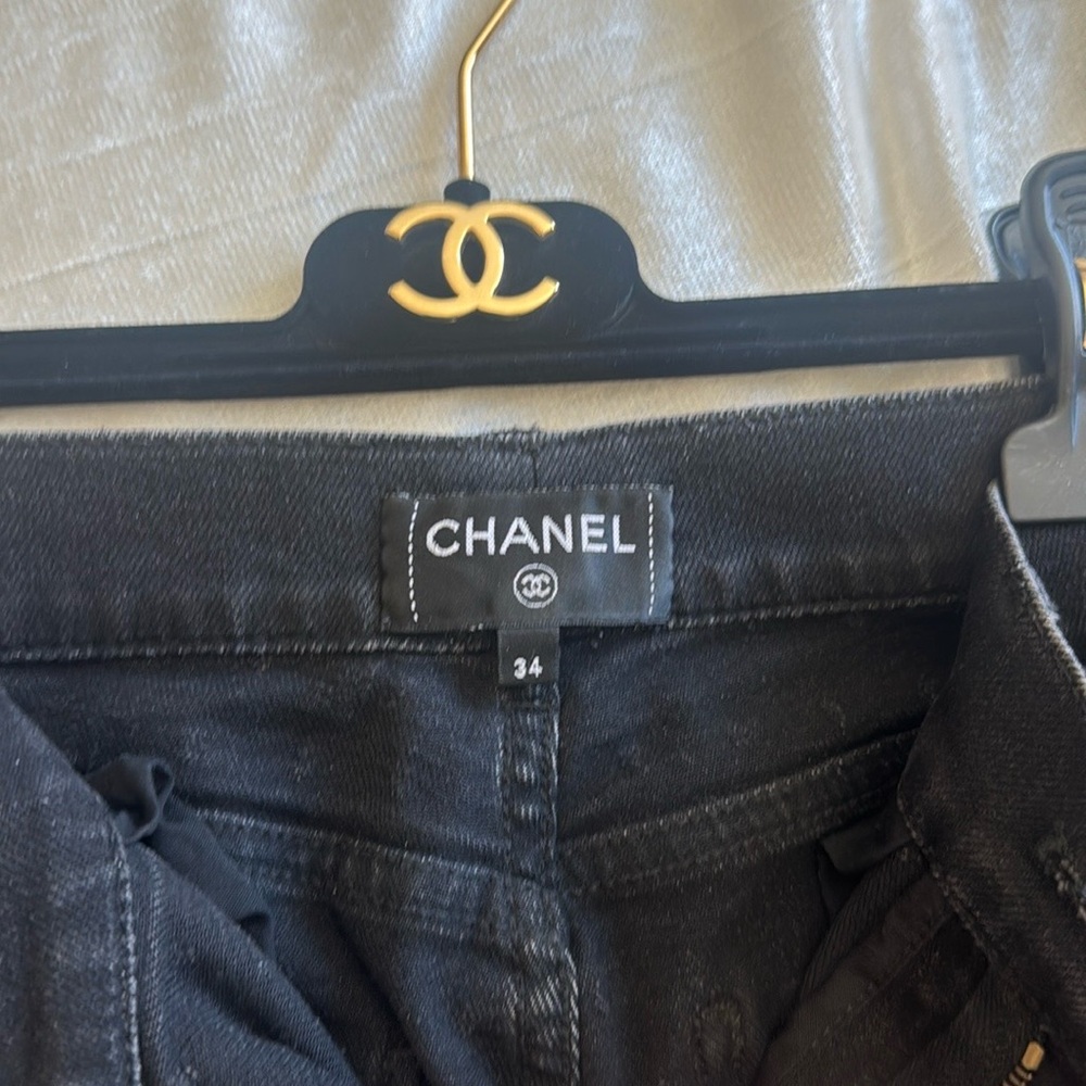 Chanel Black Polka Dot Jeans Elegant Design - Picture 4 of 4